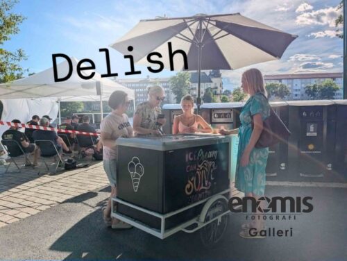 Delish kommer med sin glassvagn til vernissagen på Enomis Galleri den 14/8